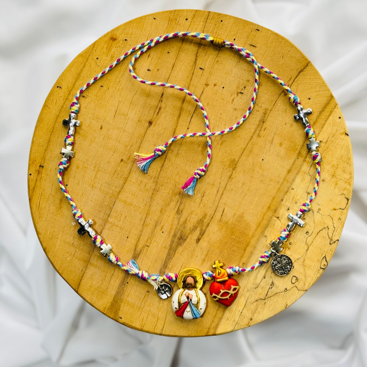 Collar Nuditos de colores Divina Misericordia