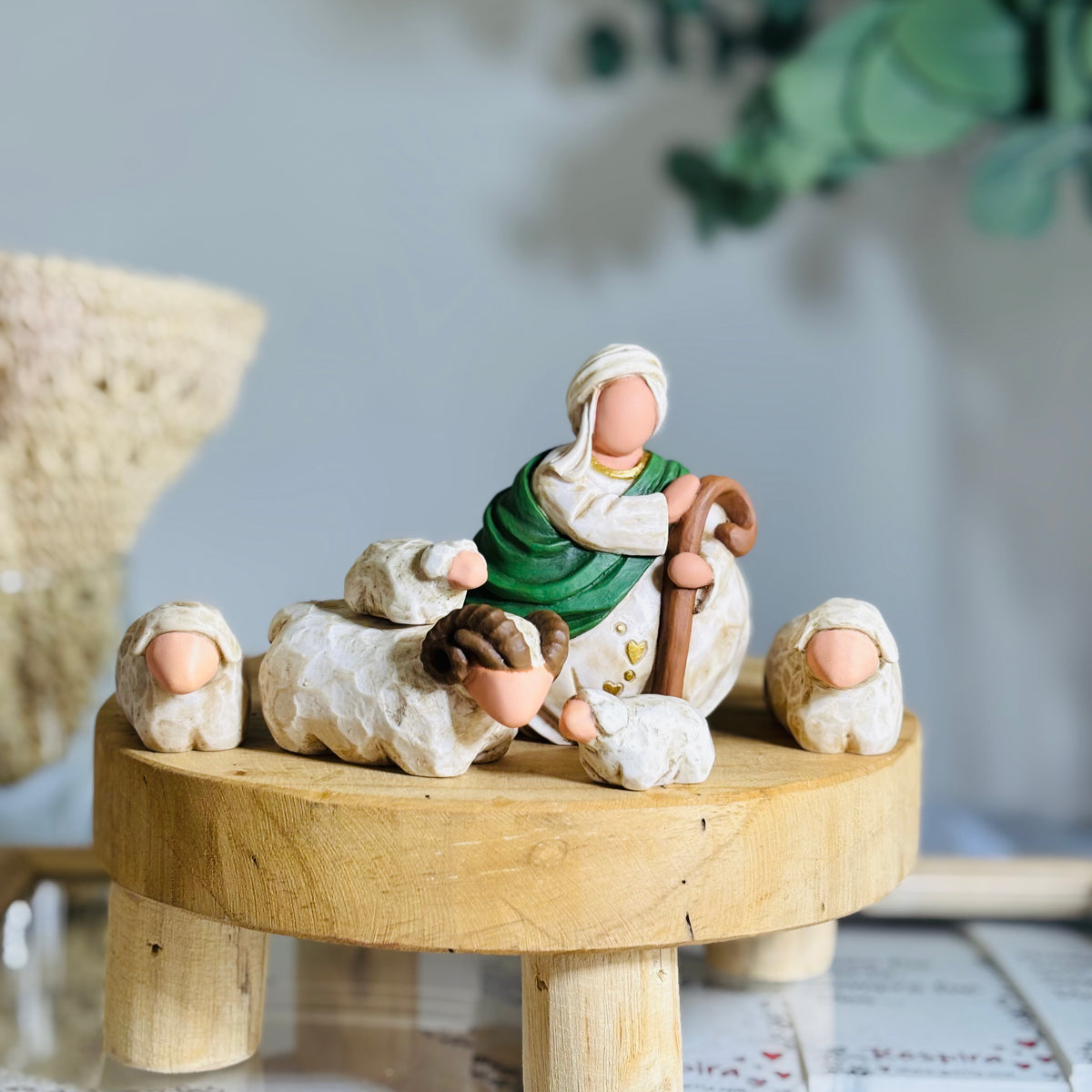 Pesebre Bolitas - colores alegres (las entregas en USA comenzarán en octubre 2025)