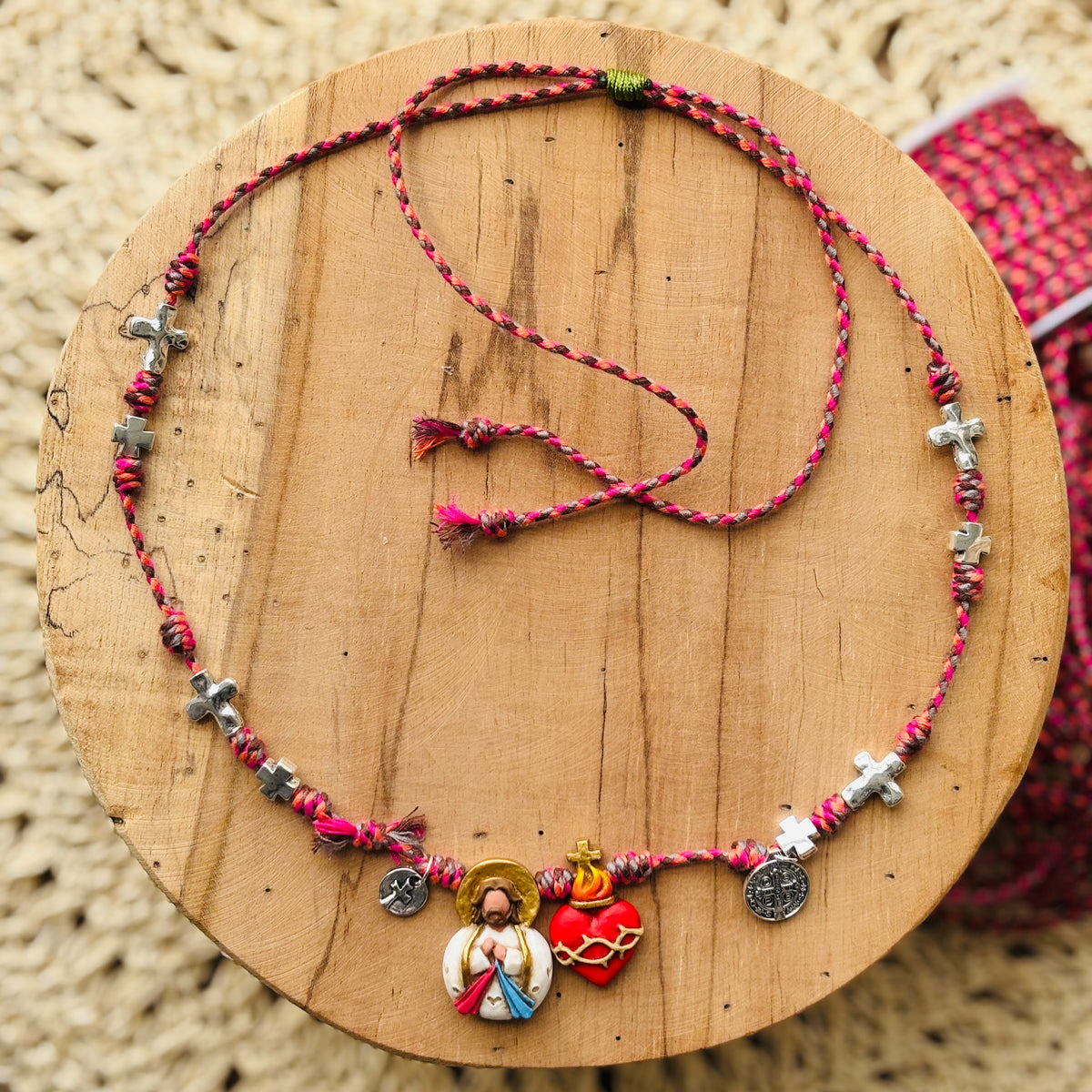 Collar Nuditos de colores Divina Misericordia